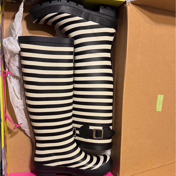 Joules Black and White Striped Rain Boots - Picture 1 of 6